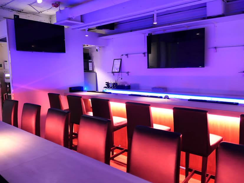 Girls Bar Hot Hips 店内・店舗画像 4