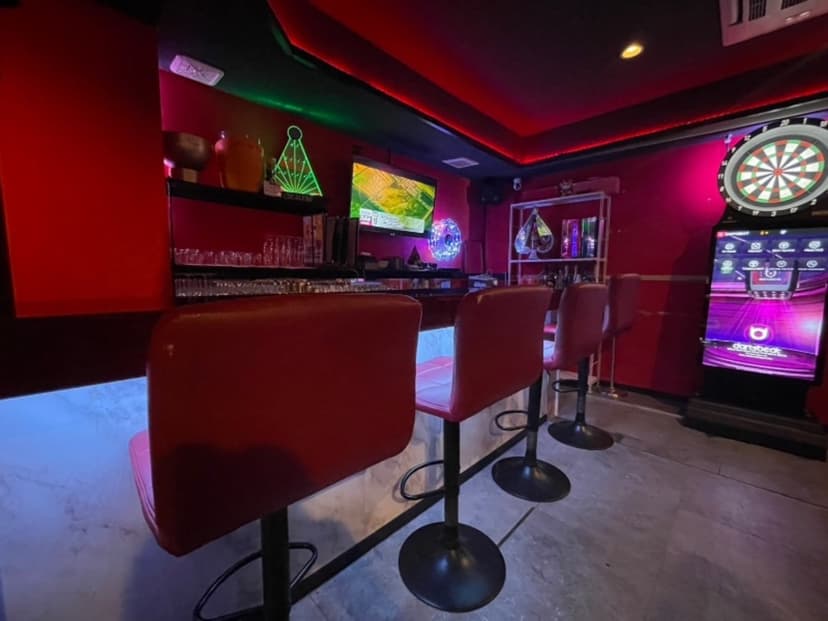 Bar JESUS 店内・店舗画像 2