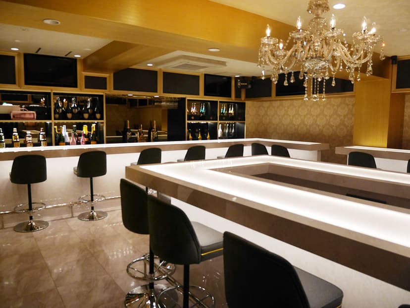Girls Bar AILEM 店内・店舗画像 2