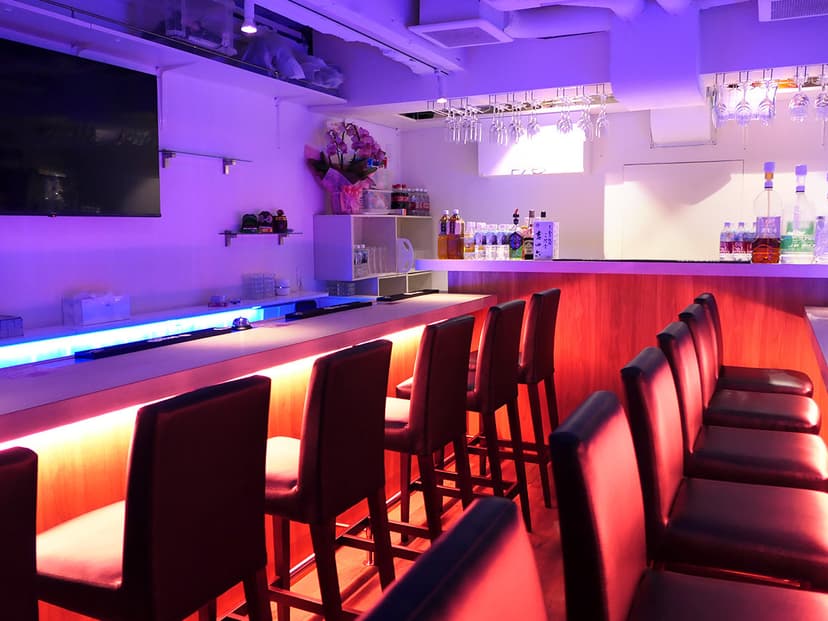 Girls Bar Hot Hips 店内・店舗画像 2
