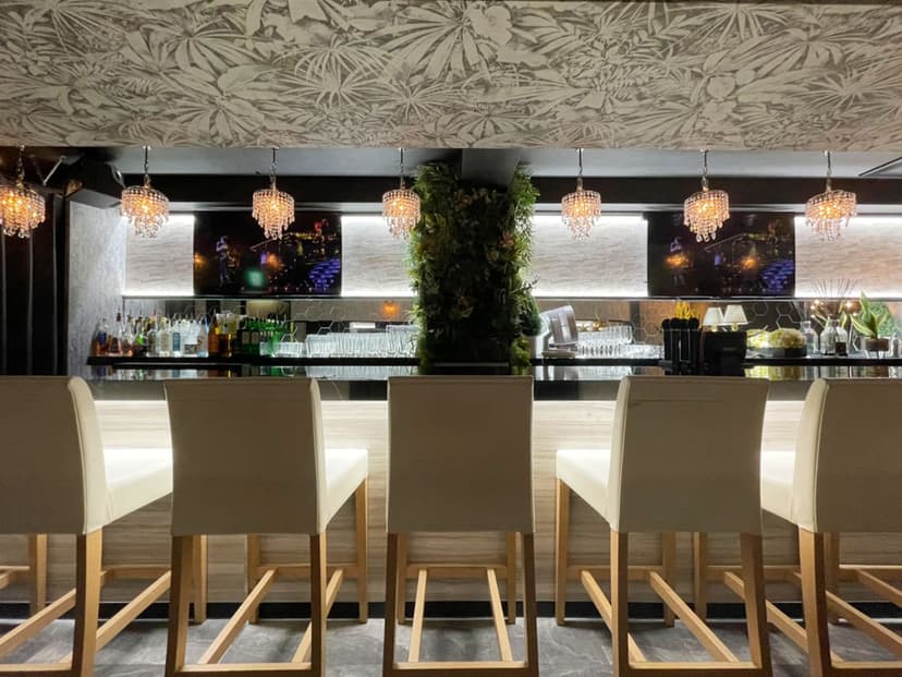 Bar Lounge Luce 店内・店舗画像 2