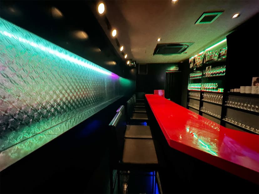 Girls Bar NEO 新宿店 店内・店舗画像 2