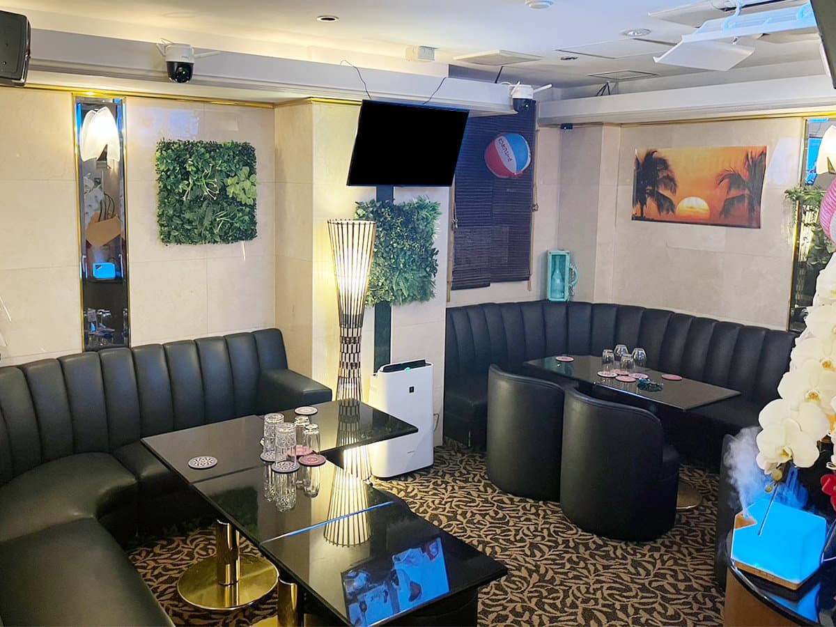 沖縄スナック SUNSET 銀座8丁目店