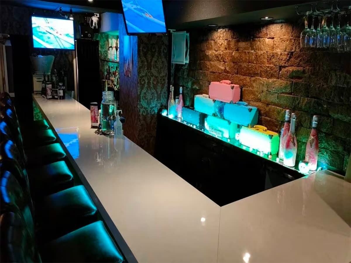 Girls Bar DICE
