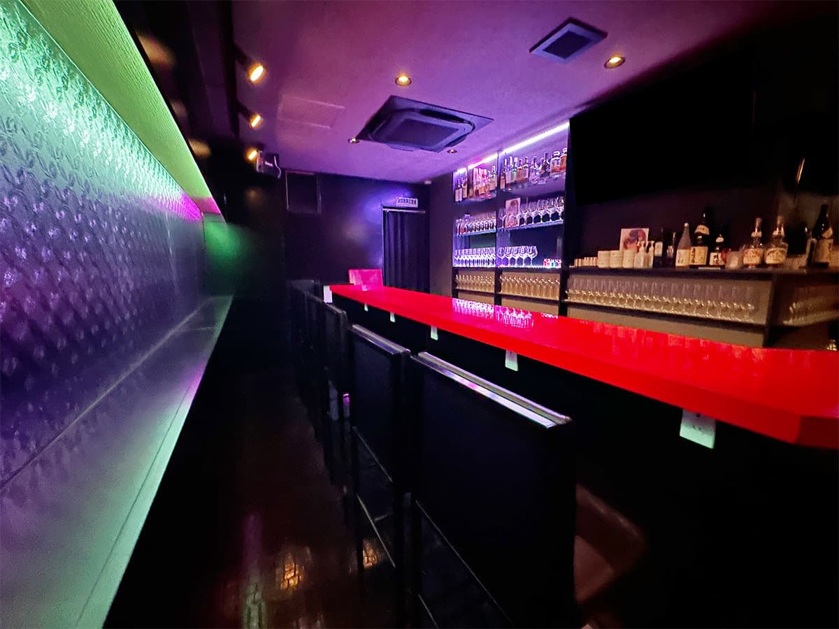 Girls Bar NEO 新宿店