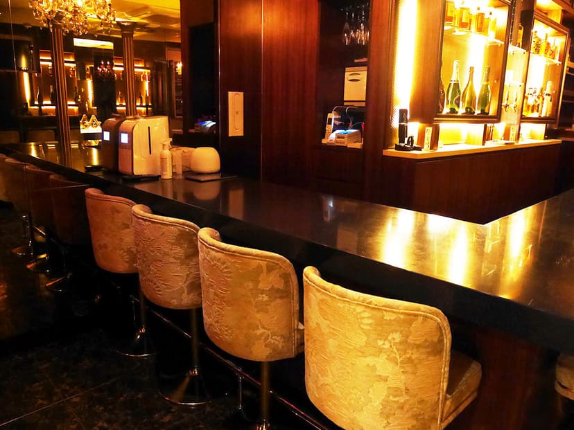 Girls Bar AILES 店内・店舗画像 3