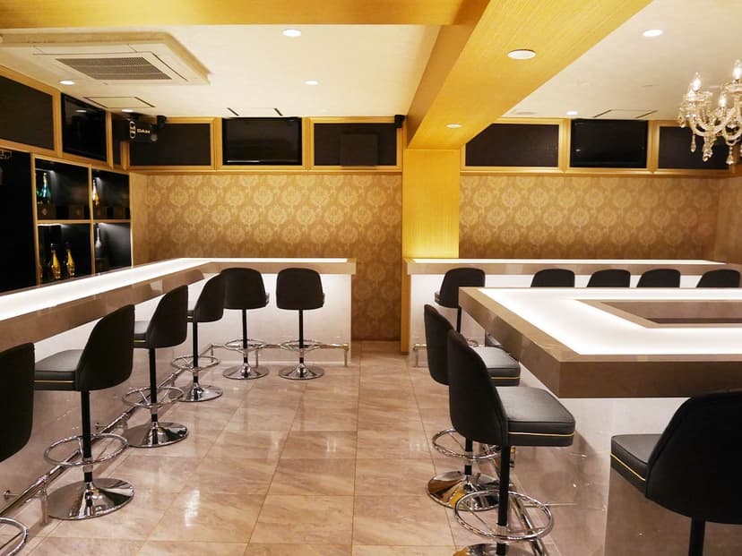 Girls Bar AILEM 店内・店舗画像 4