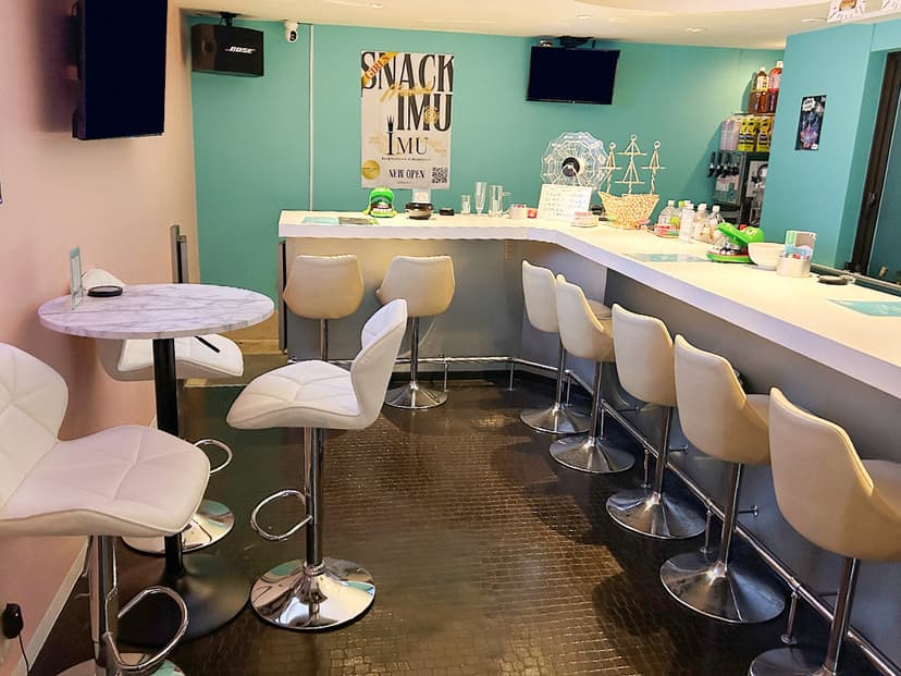 Girl's Bar Mone 店内・店舗画像 3