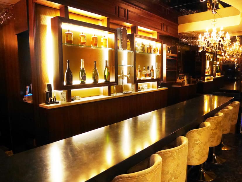 Girls Bar AILES 店内・店舗画像 2