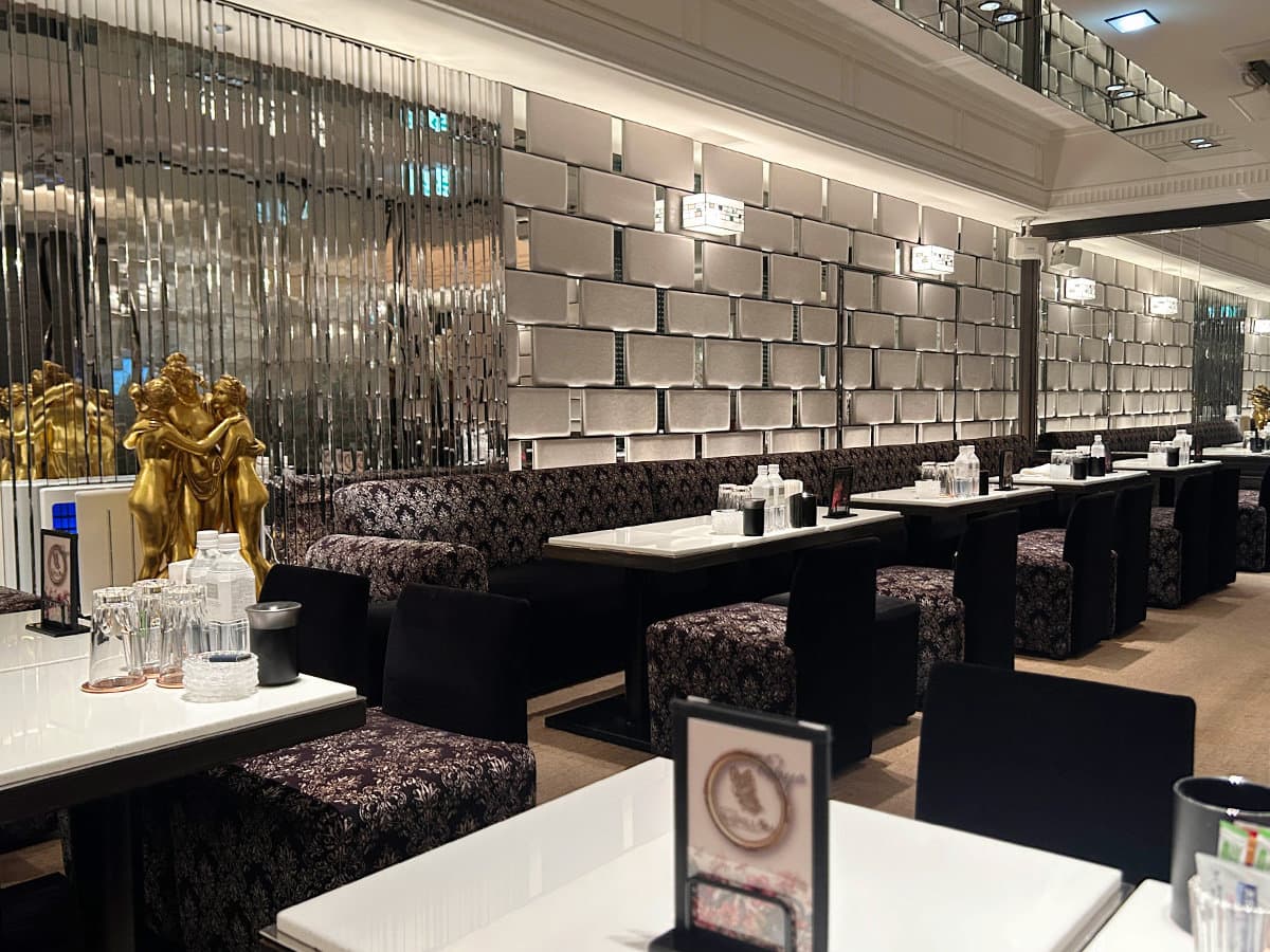 PAPILLON 店内・店舗画像 1
