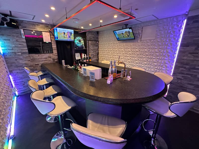 girls bar milk 店内・店舗画像 2