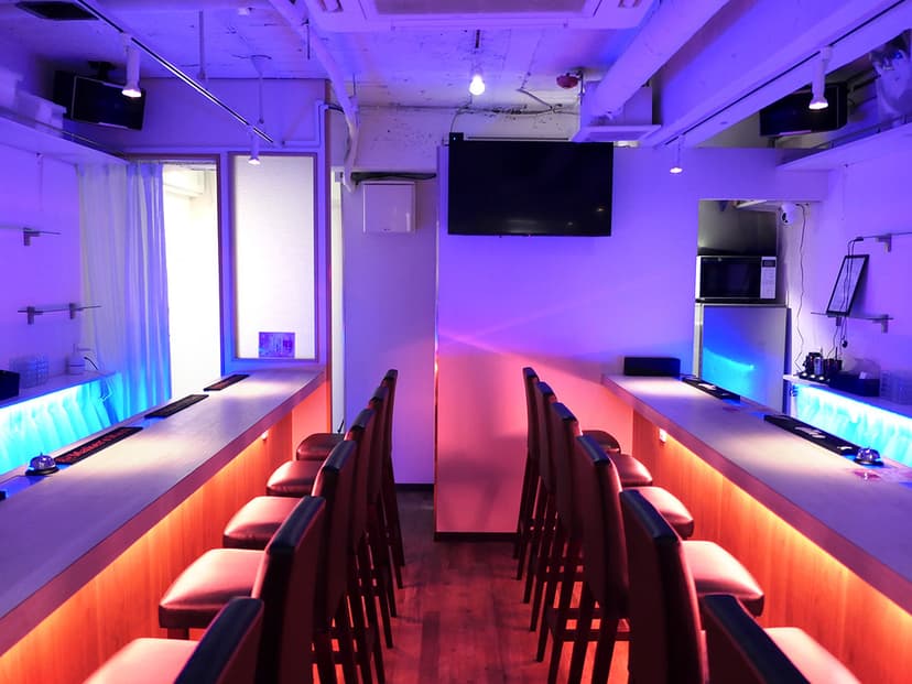 Girls Bar Hot Hips 店内・店舗画像 3