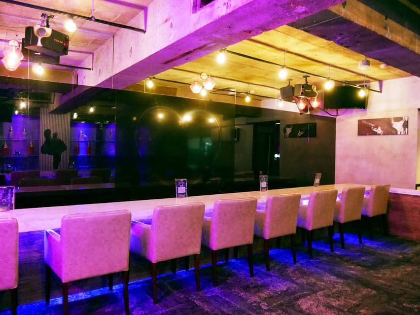 Café & Bar C-ute 店内・店舗画像 4